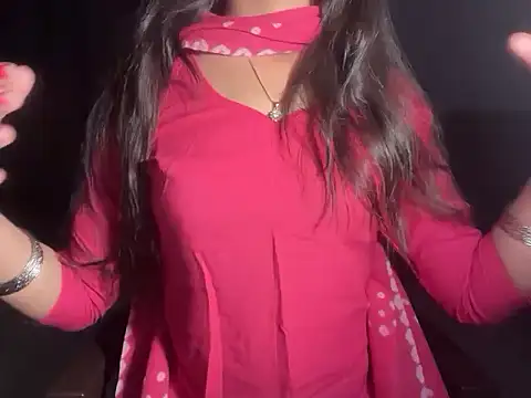 Snapshot of Simran_kaurr chatting on 04-17-26, 06:49 Simran kaurr online show from 04-17-26, 06:49