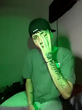 sableye21 online show from 04-14-26, 03:56