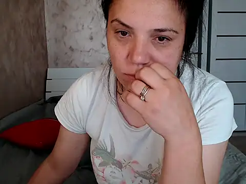 LorraGrey online show from 06-08-26, 03:07