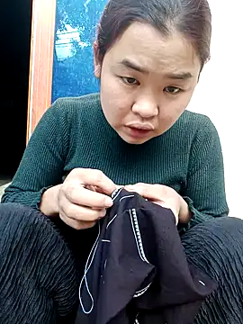 Snapshot of Jyllyy chatting on 02-05-26, 07:24 Jyllyy online show from 02-05-26, 07:24