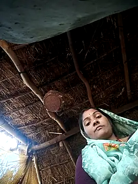 Snapshot of Hotty_raghni chatting on 03-08-26, 02:26 Hotty raghni online show from 03-08-26, 02:26