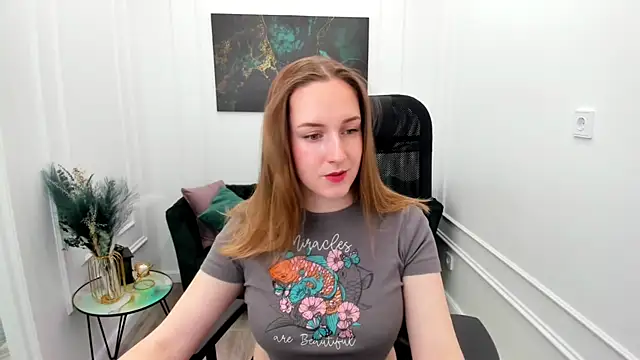 Snapshot of CaseyTerini chatting on 05-31-26, 04:20 CaseyTerini online show from 05-31-26, 04:20