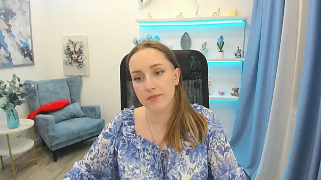 Snapshot of CaseyTerini chatting on 06-03-26, 02:33 CaseyTerini online show from 06-03-26, 02:33