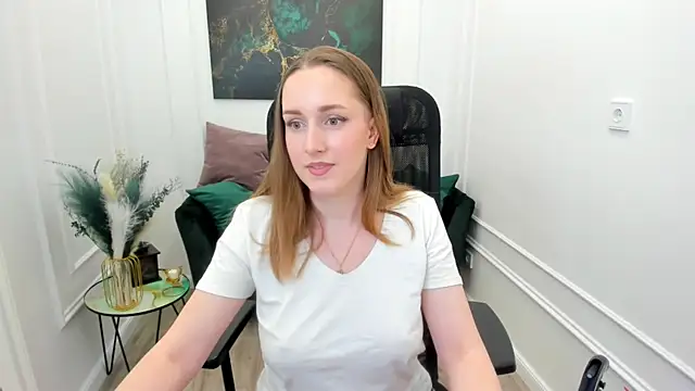 Snapshot of CaseyTerini chatting on 06-05-26, 03:57 CaseyTerini online show from 06-05-26, 03:57