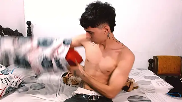 Snapshot of FlexxPrimee chatting on 02-02-26, 12:09 FlexxPrimee online show from 02-02-26, 12:09