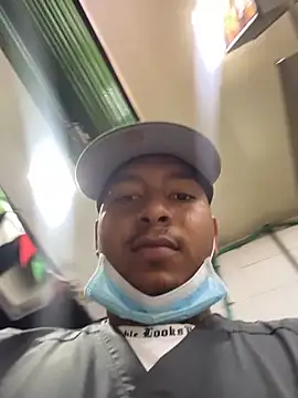 Snapshot of Danny_black11 chatting on 02-21-26, 12:00 Danny black11 online show from 02-21-26, 12:00