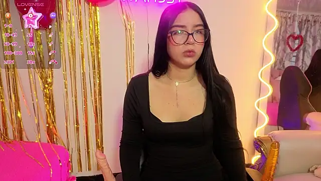 MILAH TAY online show from 02-26-26, 11:42