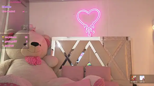 MILAH TAY online show from 04-25-26, 01:41