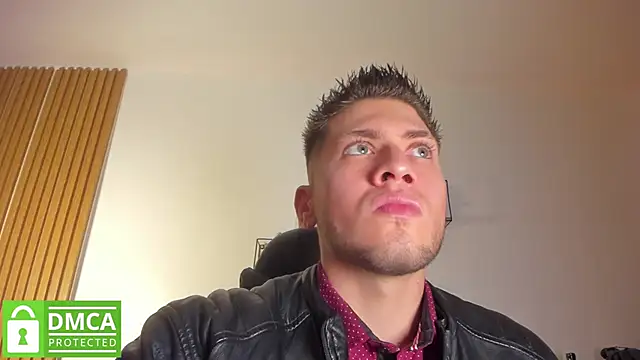 SebastianMaximoff  online show from 05-12-26, 08:06