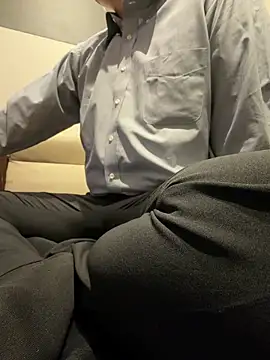 yuuuuusuke00 online show from 03-09-26, 01:31