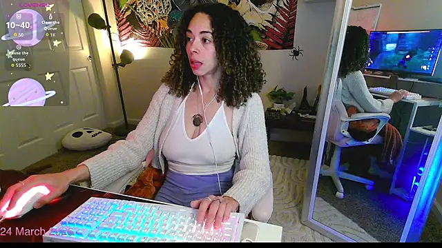 Snapshot of gunzinrose chatting on 03-25-26, 02:56 gunzinrose online show from 03-25-26, 02:56