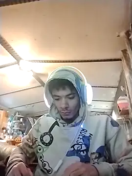 Snapshot of spooky425hd chatting on 02-27-26, 10:21 spooky425hd online show from 02-27-26, 10:21