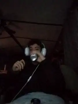 Snapshot of spooky425hd chatting on 03-16-26, 06:06 spooky425hd online show from 03-16-26, 06:06