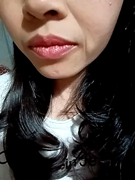 Snapshot of Hana-love2026 chatting on 03-06-26, 02:02 Hana-love2026 online show from 03-06-26, 02:02