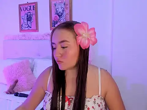 Snapshot of melody-doll chatting on 02-21-26, 05:08 melody-doll online show from 02-21-26, 05:08