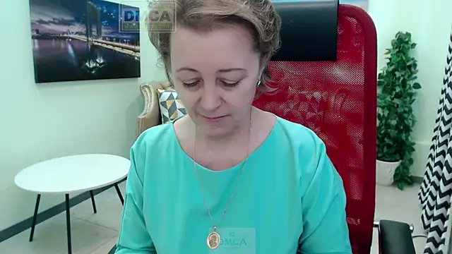 MONA W online show from 04-01-26, 11:11