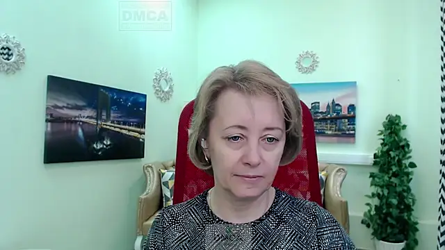 MONA W online show from 04-08-26, 11:10