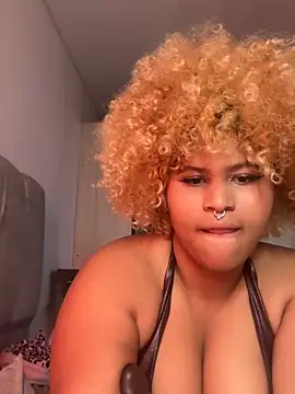 Snapshot of Saphire-18 chatting on 03-12-26, 08:26 Saphire-18 online show from 03-12-26, 08:26