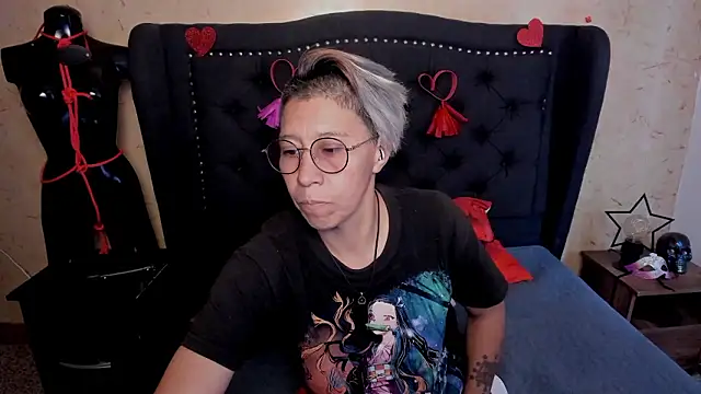 Snapshot of Kali_Panther chatting on 02-14-26, 02:25 Kali Panther online show from 02-14-26, 02:25