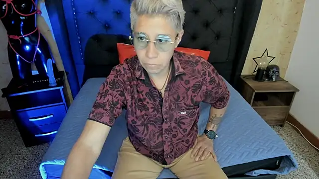 Kali Panther online show from 04-27-26, 07:45