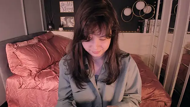 Snapshot of Maykinkya chatting on 06-15-26, 01:57 Maykinkya online show from 06-15-26, 01:57
