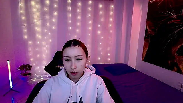 RoseSinsDonViktor online show from 03-25-26, 11:27