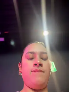 LunaHeat online show from 04-28-26, 03:06