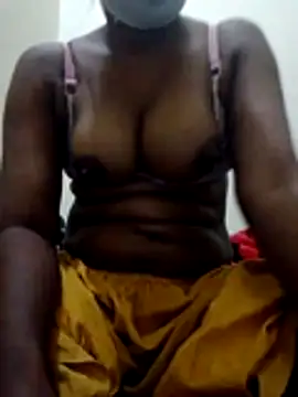 Snapshot of Toma7890 chatting on 02-23-26, 04:48 Toma7890 online show from 02-23-26, 04:48