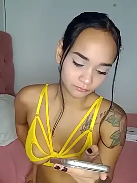 Maria x Alejandra online show from 06-20-26, 08:00