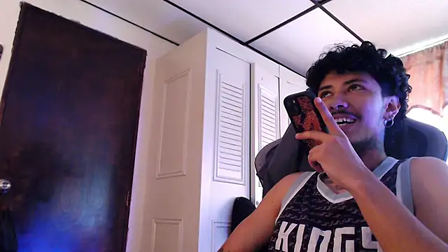 D3v1L88 online show from 04-08-26, 07:58