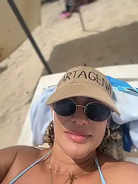 NahomiRoss online show from 04-11-26, 05:06