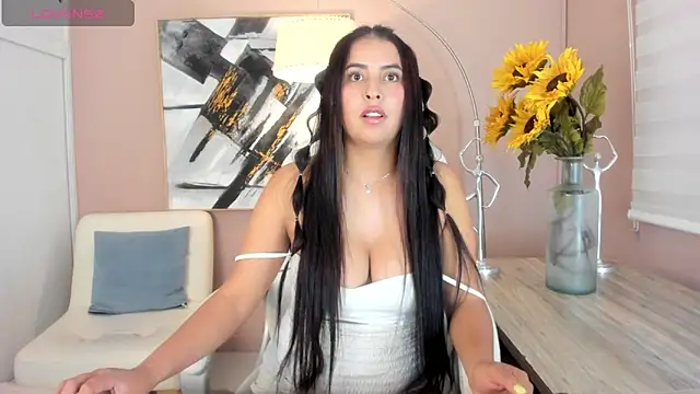 Snapshot of blush_bloom chatting on 03-06-26, 08:05 blush bloom online show from 03-06-26, 08:05