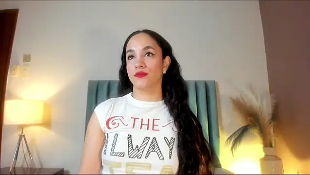 Snapshot of CelesteQueeen chatting on 05-18-26, 12:22 CelesteQueeen online show from 05-18-26, 12:22