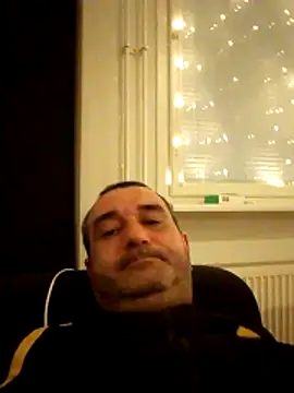 Snapshot of markostoitchev12 chatting on 11-27-25, 06:26 markostoitchev12 online show from 11-27-25, 06:26