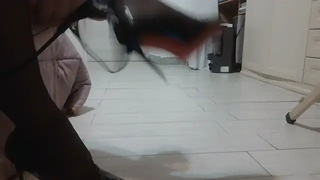 Luanatrav1 online show from 03-02-26, 09:16