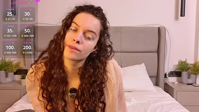 Snapshot of Luna_Starlight chatting on 02-23-26, 09:12 Luna Starlight online show from 02-23-26, 09:12