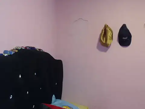 Snapshot of Cronos_Hot_8 chatting on 02-25-26, 02:05 Cronos Hot 8 online show from 02-25-26, 02:05