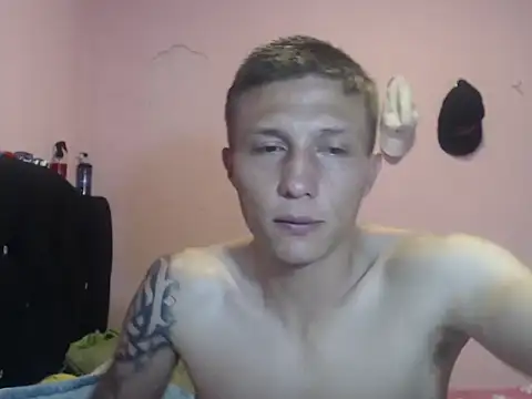 Snapshot of Cronos_Hot_8 chatting on 03-09-26, 10:14 Cronos Hot 8 online show from 03-09-26, 10:14