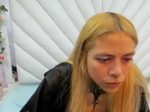 Dakota Angell  online show from 02-05-26, 03:00