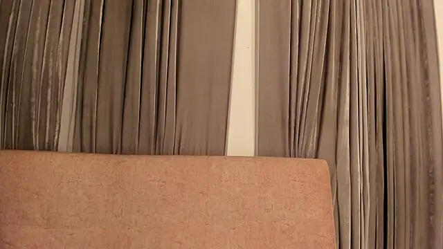 Laura serena online show from 07-27-26, 11:39