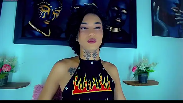 Darianna Atehortua online show from 02-18-26, 09:00