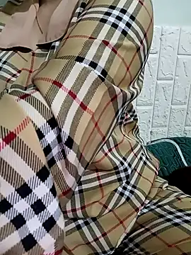 Tulip ii online show from 02-23-26, 04:32