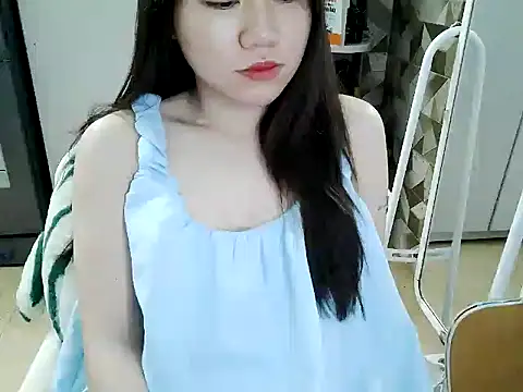 Amy8386 online show from 02-05-26, 04:11