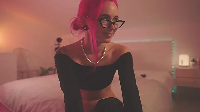 Sarah Pink online show from 12-01-24, 09:15