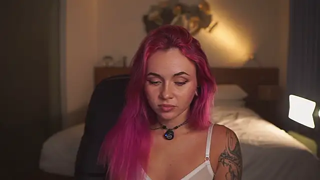 Sarah Pink online show from 03-09-26, 01:59