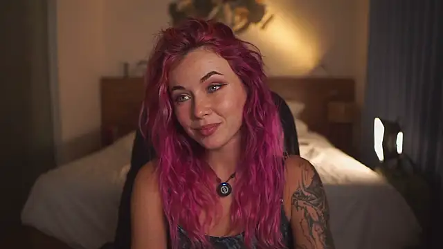 Sarah Pink online show from 03-12-26, 02:12