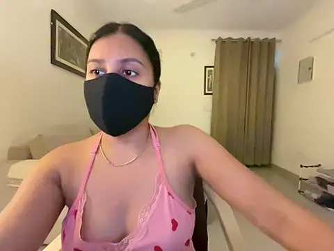 Snapshot of Anna_girl22 chatting on 05-08-26, 03:17 Anna girl22 online show from 05-08-26, 03:17