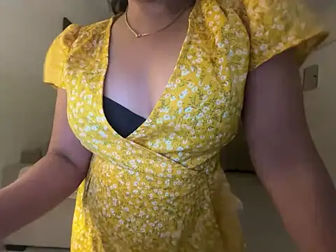 Snapshot of Anna_girl22 chatting on 05-19-26, 02:01 Anna girl22 online show from 05-19-26, 02:01