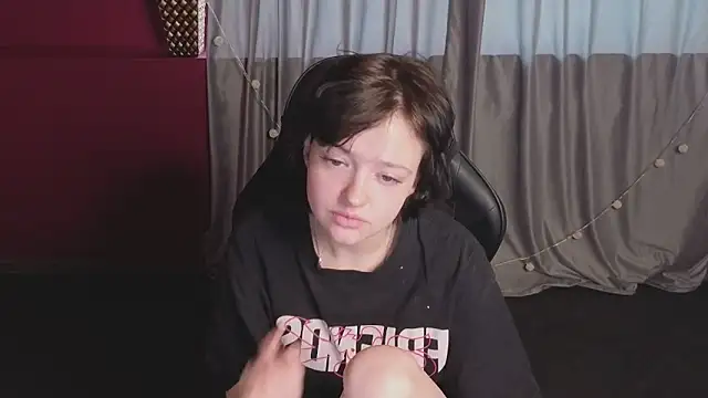 Svenaa Kopnie online show from 02-06-26, 02:38