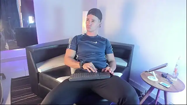 Snapshot of CRISTHIAN_WOLF1 chatting on 05-19-26, 08:59 CRISTHIAN WOLF1 online show from 05-19-26, 08:59